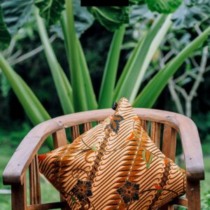 kussenhoes bruin batik