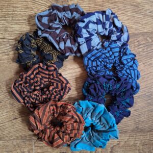 lurik scrunchies