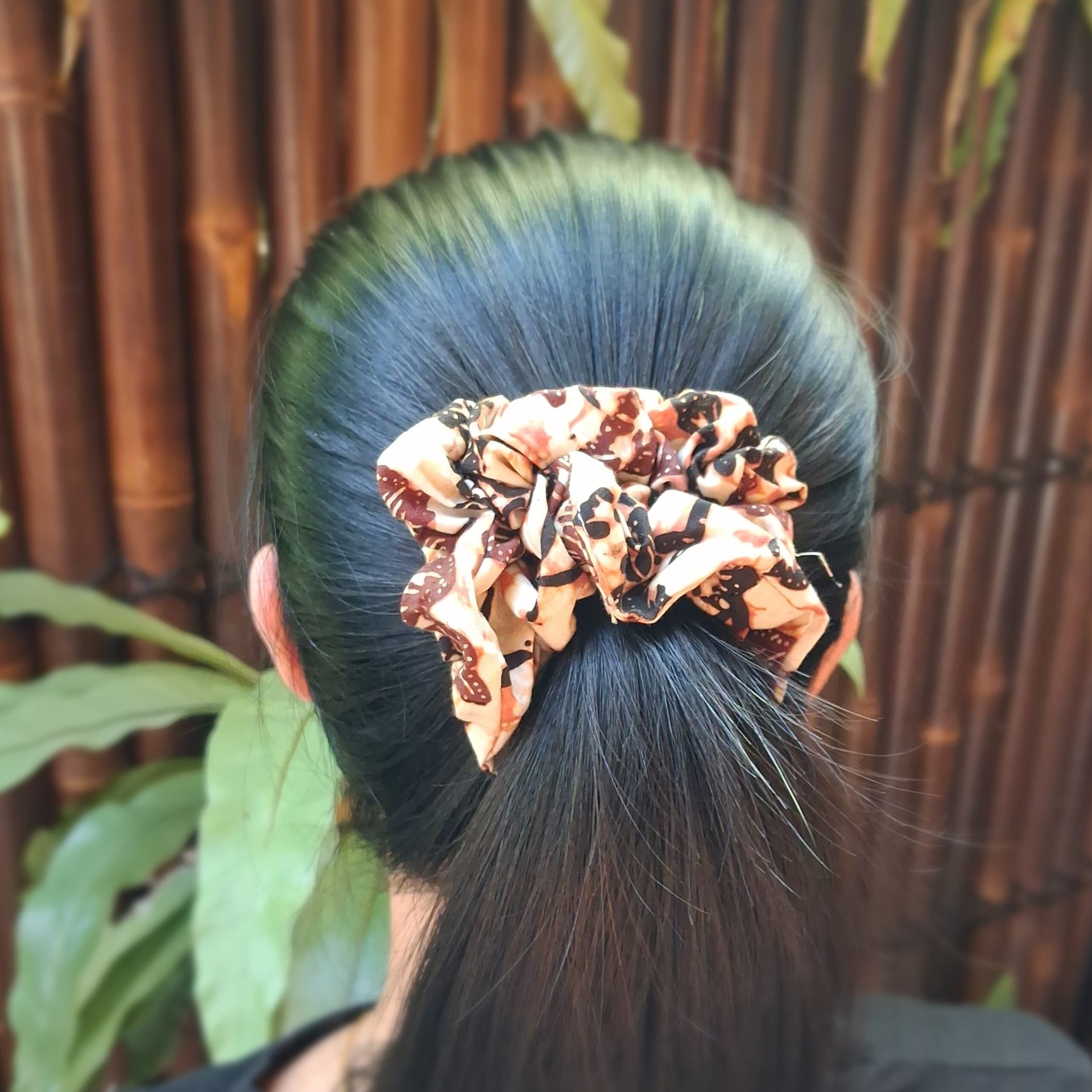 scrunchy batik